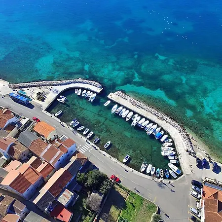 Gasthof And With Parking Space - Diklo, - 13987 Zadar